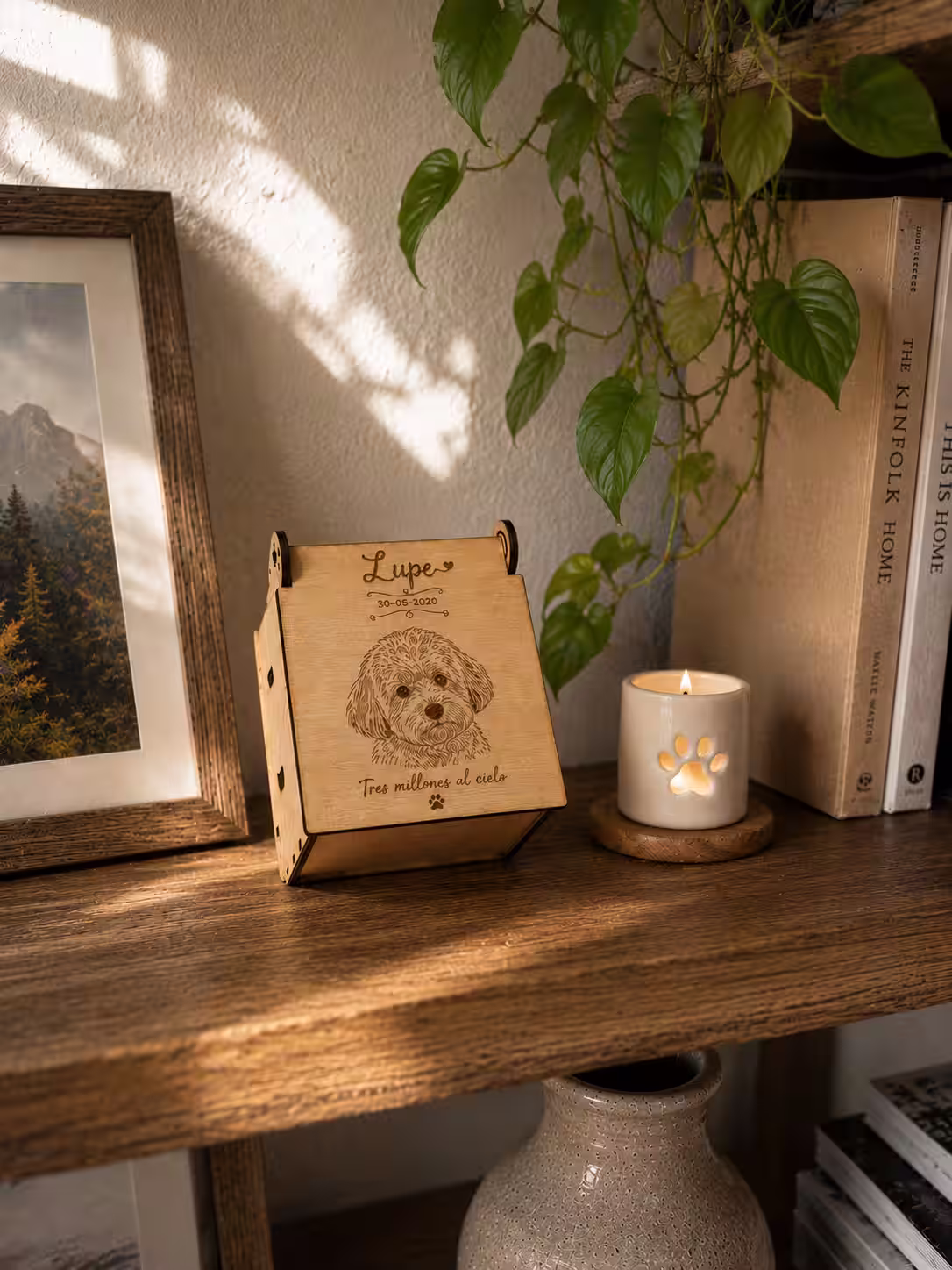Urna de madera personalizada para cenizas de mascota